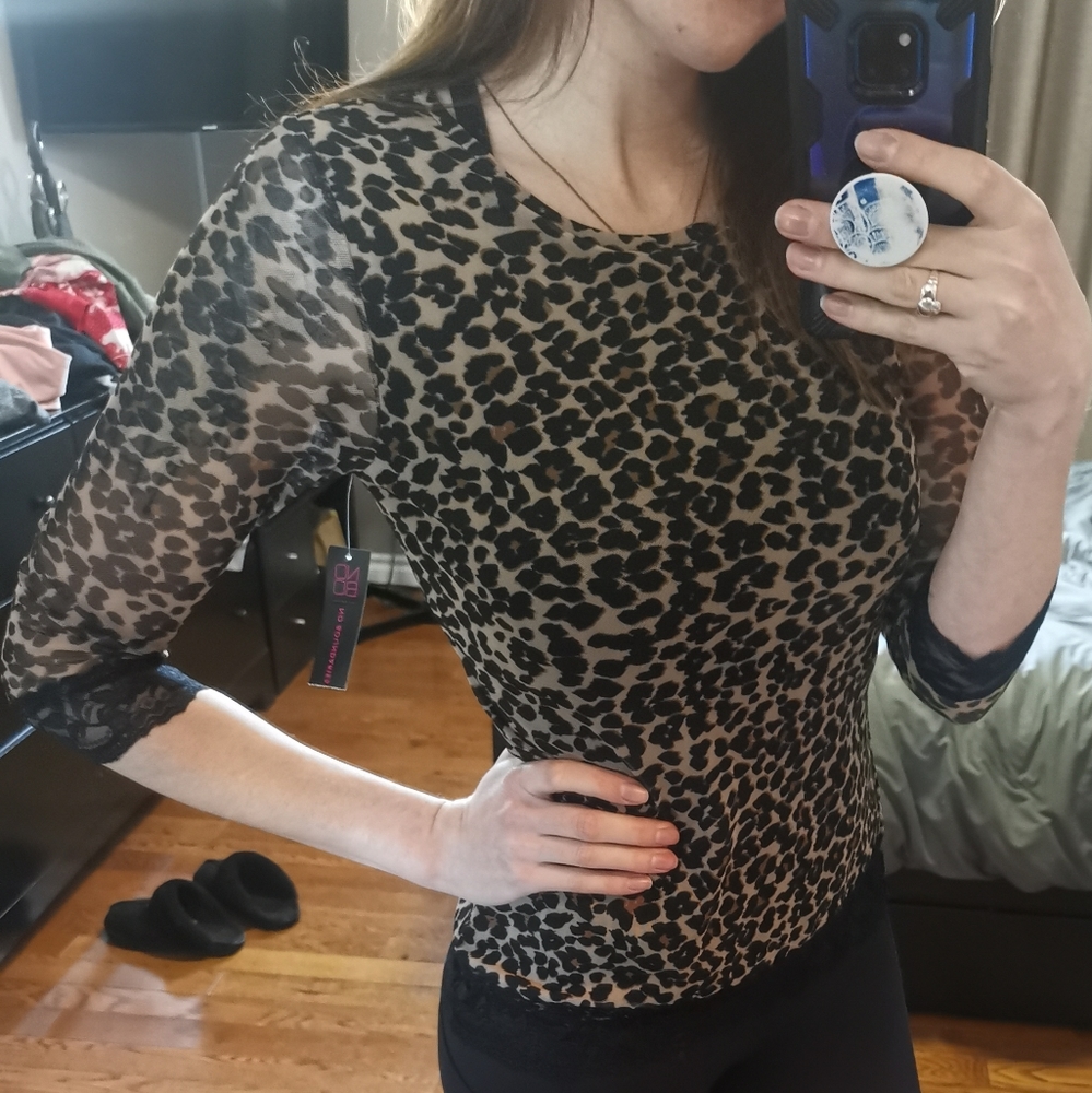 Leopard print top